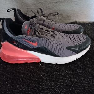 Nike Air Max 270 GS Shoes Gunsmoke/Hot Punch CT6018-001 Size 5Y